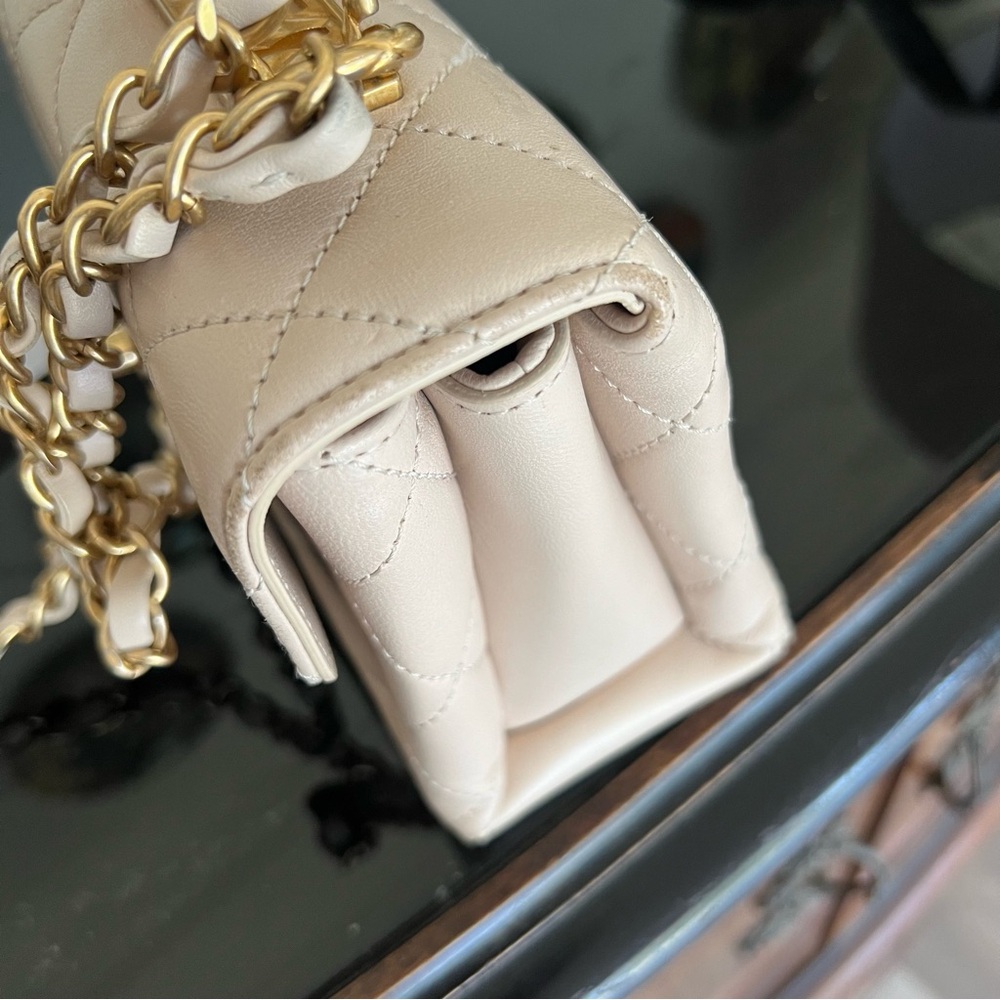Chanel Trendy Spirit Handbag - Picture 7 of 16